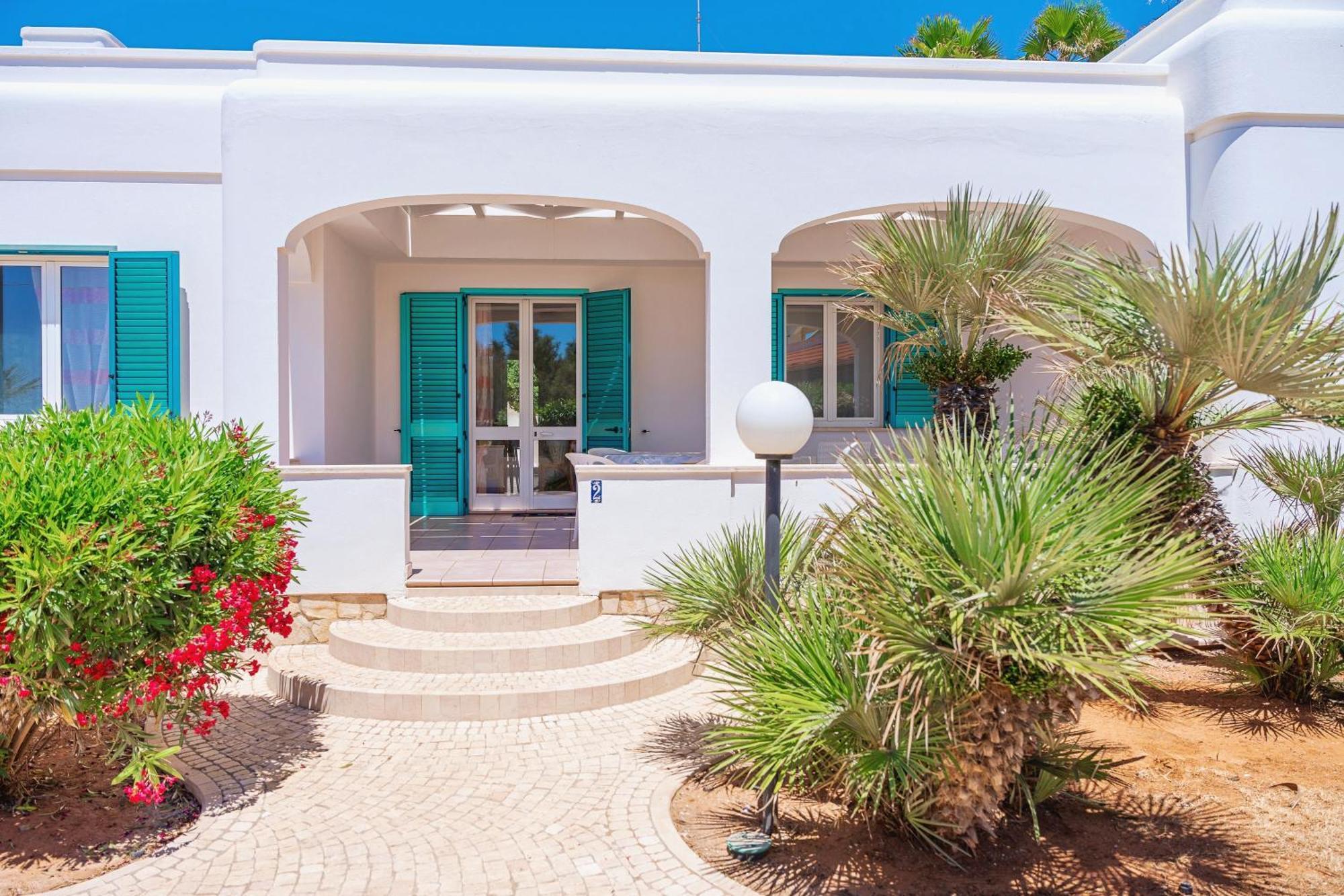 Residence Oasi Sul Mare Torre Suda Dış mekan fotoğraf
