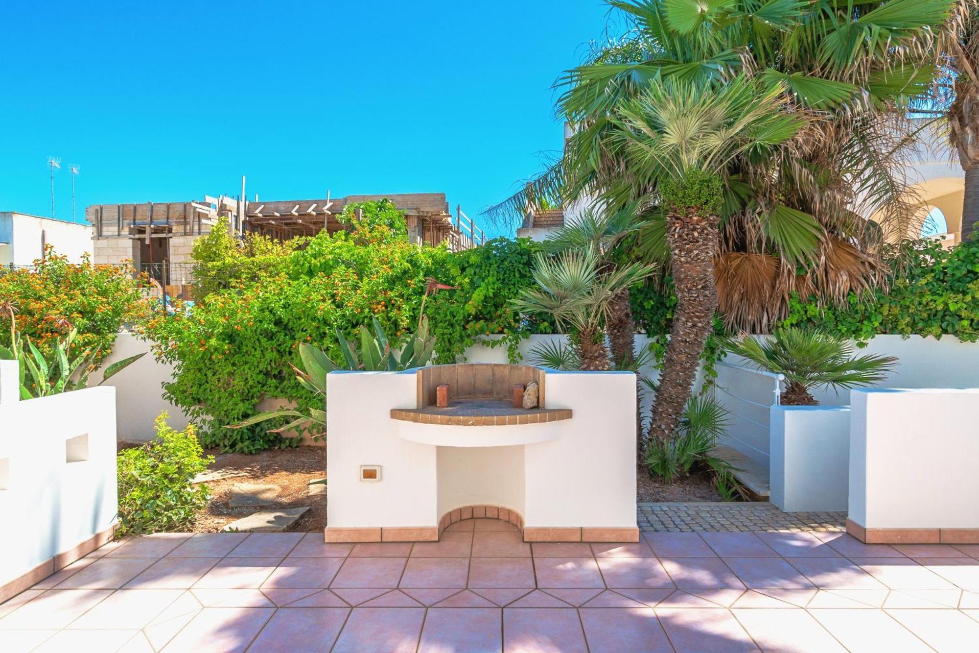 Residence Oasi Sul Mare Torre Suda Dış mekan fotoğraf