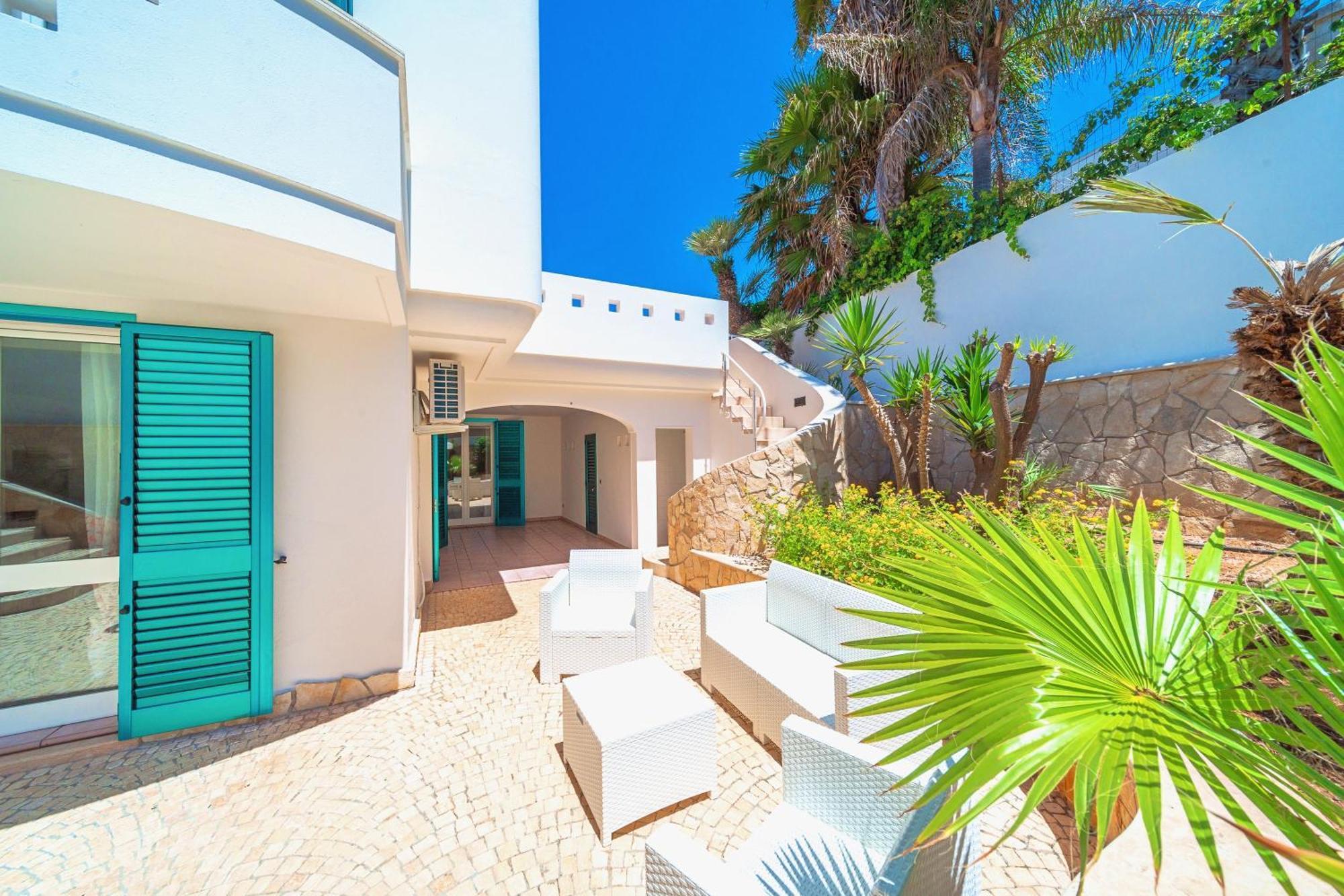 Residence Oasi Sul Mare Torre Suda Dış mekan fotoğraf