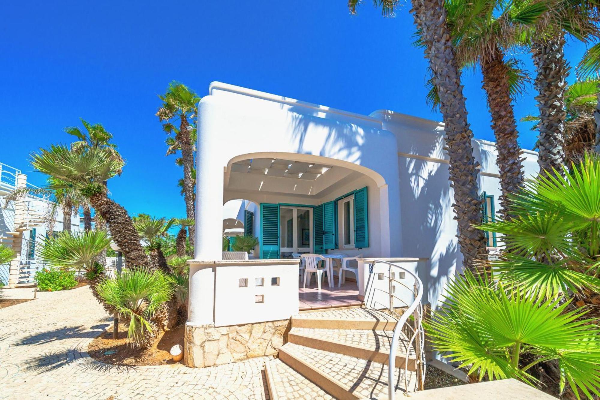 Residence Oasi Sul Mare Torre Suda Dış mekan fotoğraf