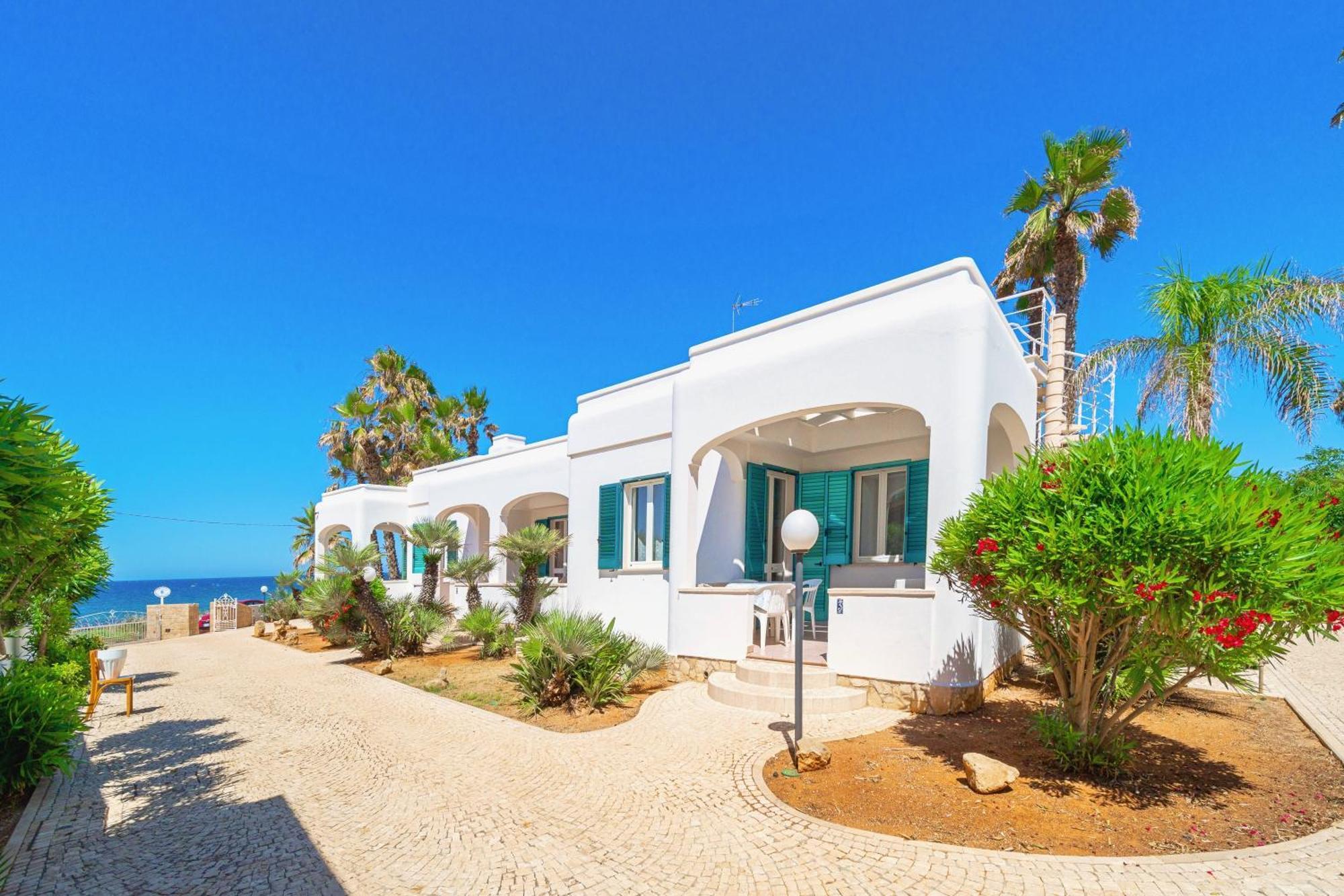 Residence Oasi Sul Mare Torre Suda Dış mekan fotoğraf